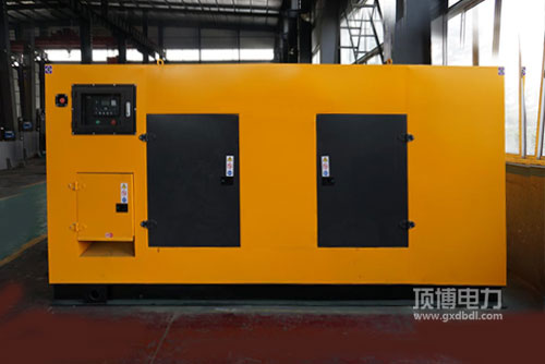 靜音性能好，是學(xué)校選擇頂博低噪音柴油發(fā)電機(jī)組原因