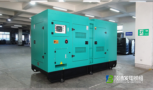 180KW上柴靜音箱發(fā)電機(jī)組2